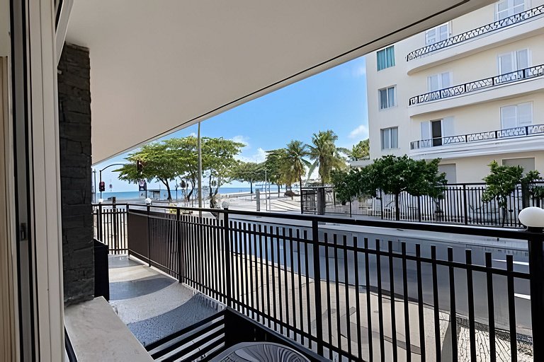Loft Moderno Beira-Mar | Vista Forte de Copacabana